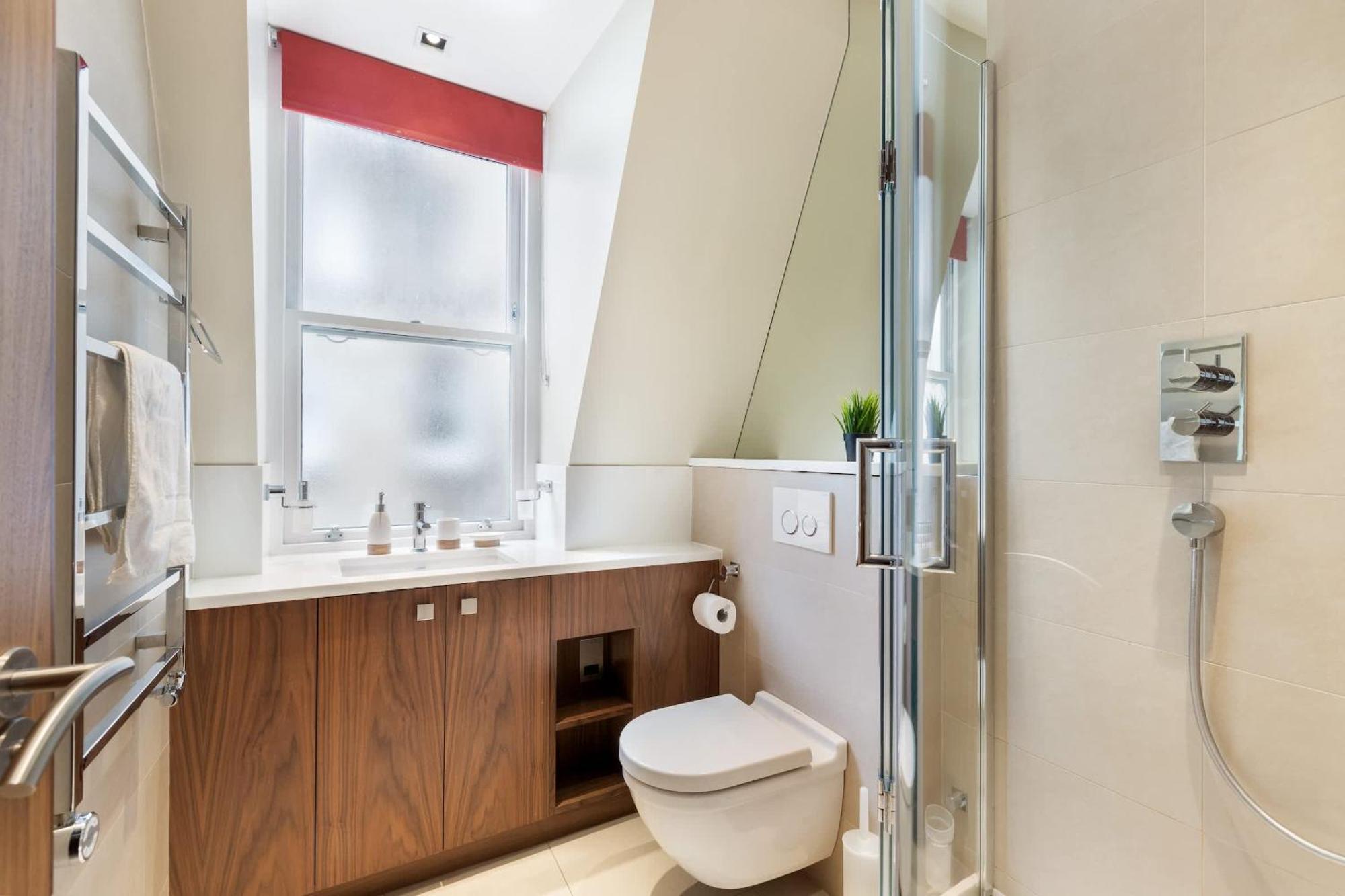 The Heart Of Soho - 2br - Cityapartmentstay London
