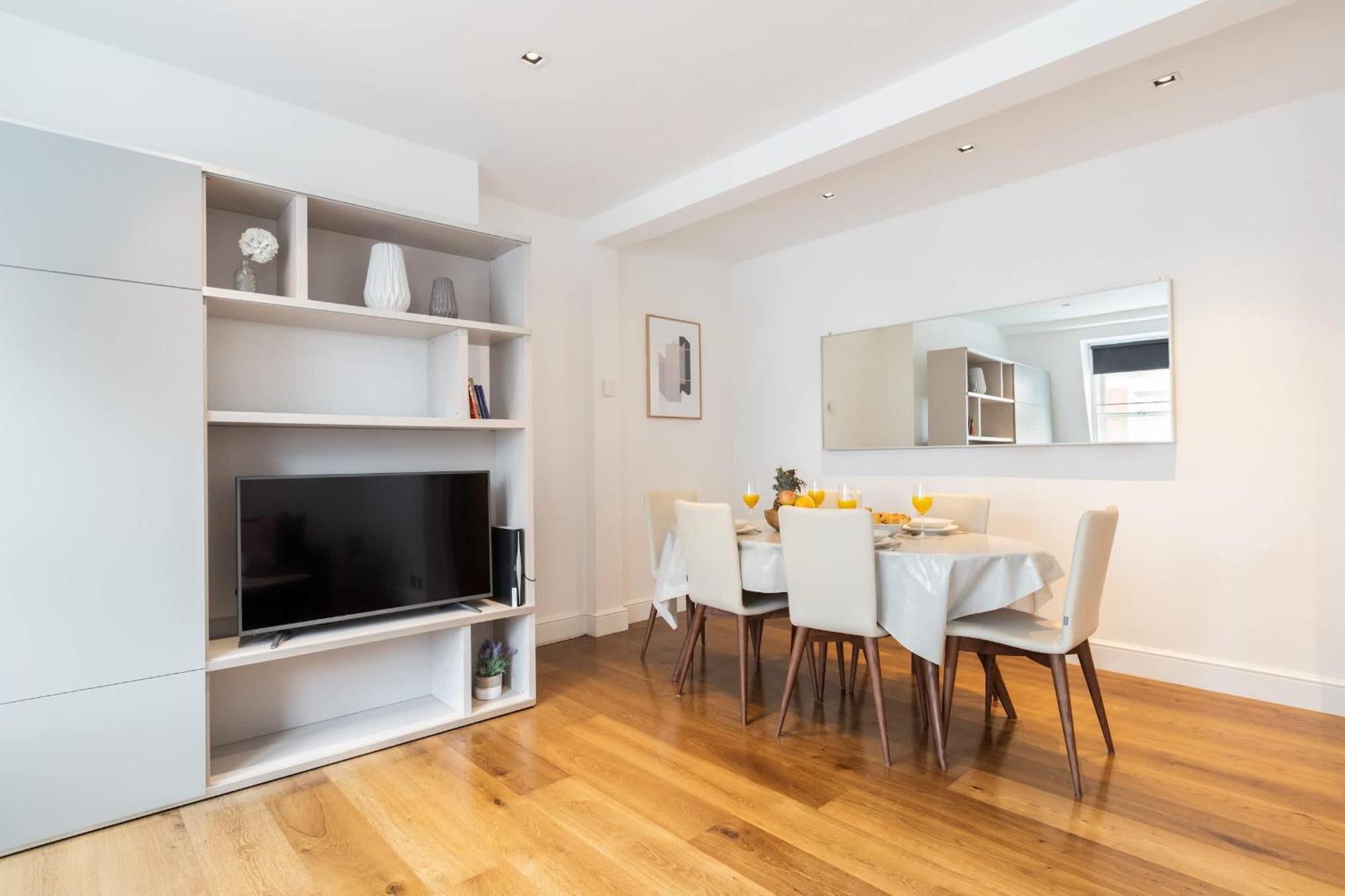 The Heart Of Soho - 2br - Cityapartmentstay *